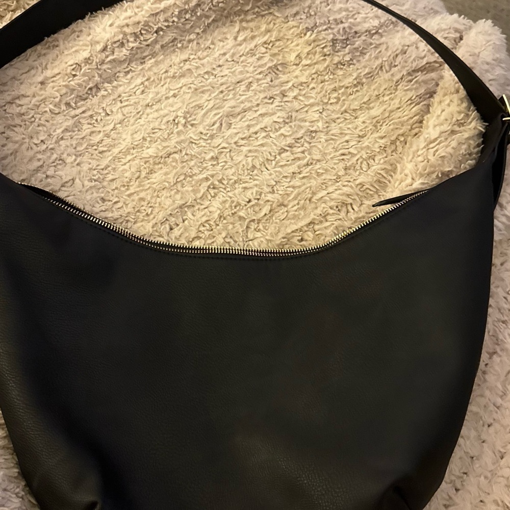 Universal Threads Women's Shoulder Bag